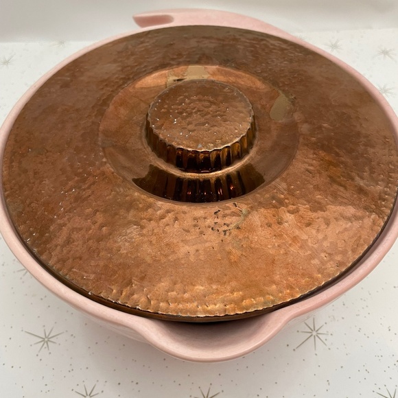 vintage Batter bowl with lid, Shawnee pottery bowl, Kenwood line - Picture 7 of 13